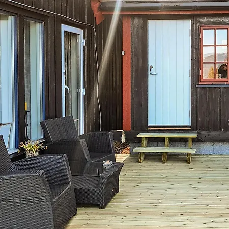 בית נופש Four-bedroom In *